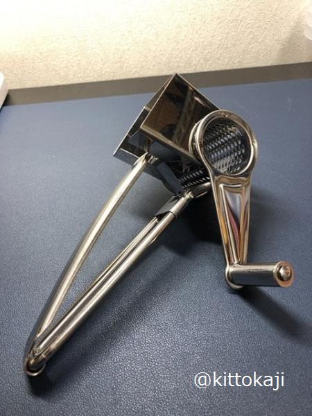 チーズグレーター