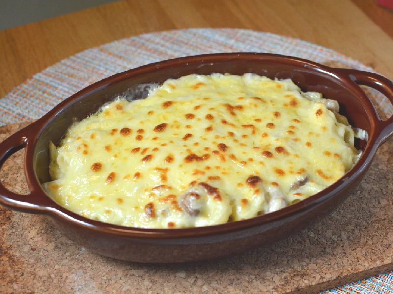 マカロニグラタン