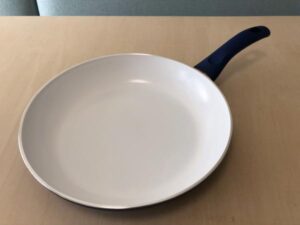 セラミックフライパン