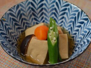 高野豆腐と野菜の煮物